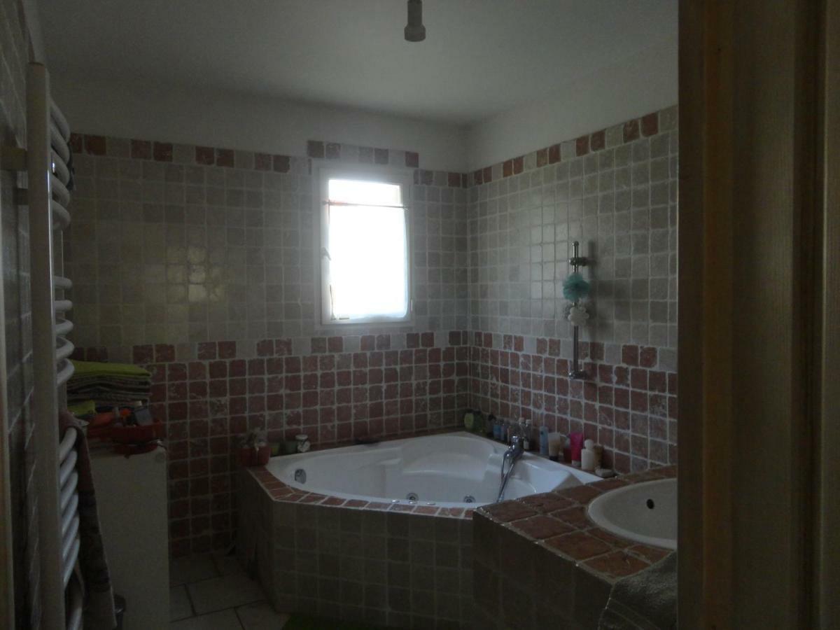 Deux Chambres Chez L'Habitant Dans Villa De Charme Avec Piscine Et Proche Mer กูแอส์ ภายนอก รูปภาพ